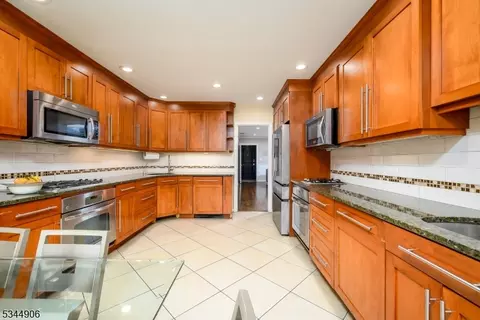 487 Brook Ave, Passaic, NJ 07055 photo 13
