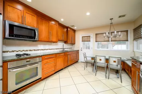 487 Brook Ave, Passaic, NJ 07055 photo 15