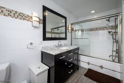 487 Brook Ave, Passaic, NJ 07055 photo 29