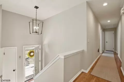162 Maple Ave, Berkeley Heights, NJ 07922 photo 14