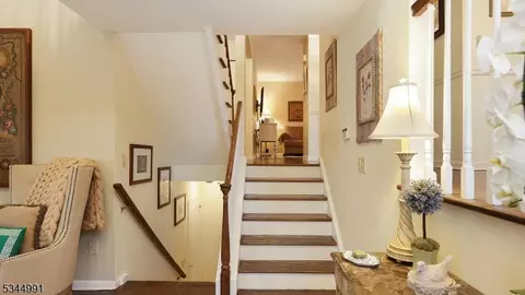7 Timothy Ln, Bedminster, NJ 07921 photo 6