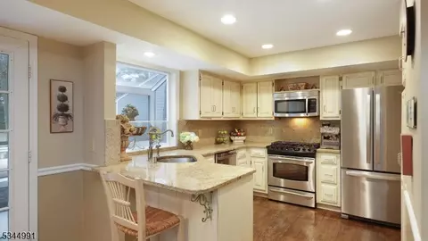 7 Timothy Ln, Bedminster, NJ 07921 photo 7