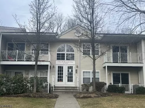 11 Brookside Ln #11, Mount Arlington, NJ 07856