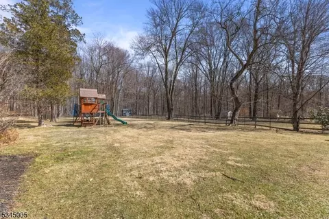 46 Brookside Ln, Berkeley Heights, NJ 07922 photo 28