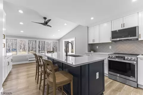 46 Brookside Ln, Berkeley Heights, NJ 07922 photo 8