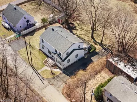 35 Union Ct, Haskell, NJ 07420 photo 3
