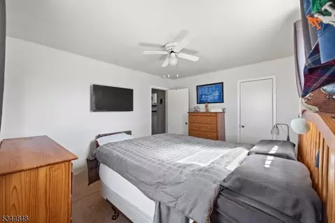 35 Union Ct, Haskell, NJ 07420 photo 31