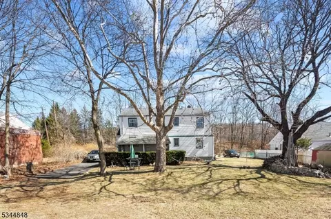 35 Union Ct, Haskell, NJ 07420 photo 5