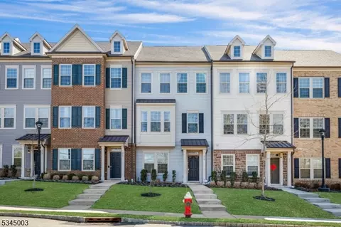 29 Ambrosia Ct, Livingston, NJ 07039