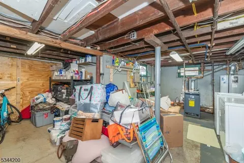 35 Lenape Trl, Wayne, NJ 07470 photo 24