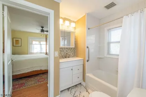 35 Lenape Trl, Wayne, NJ 07470 photo 20
