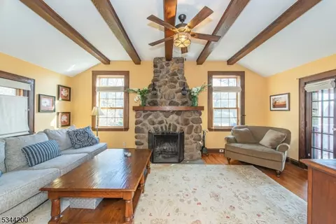 35 Lenape Trl, Wayne, NJ 07470 photo 6