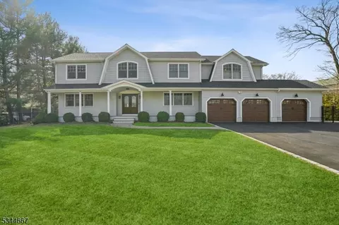 616 Vermeulen Pl, Franklin Lakes, NJ 07417