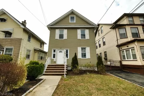 128 Berwick St, Elizabeth, NJ 07202