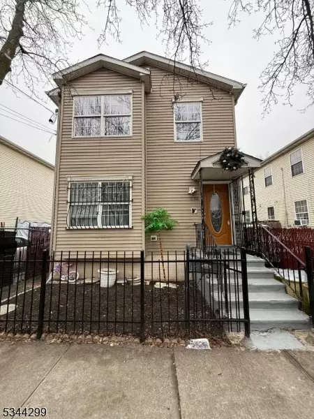 236 Whiton St, Jersey City, NJ 07304