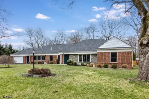 48 Burnet Hill Rd, Livingston, NJ 07039