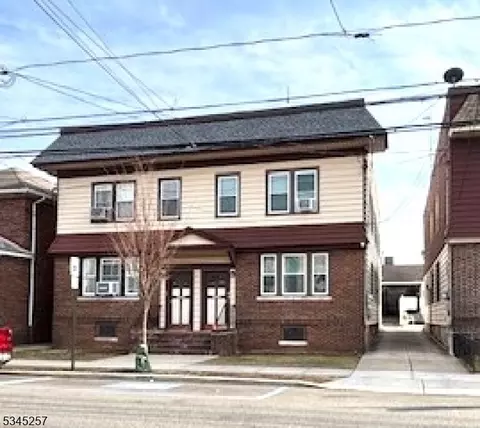 741 Hamilton St, Harrison, NJ 07029