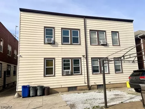 741 Hamilton St, Harrison, NJ 07029 photo 2