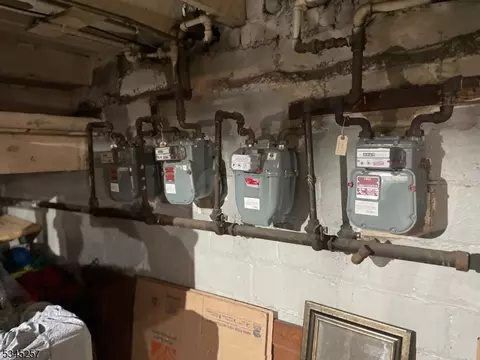 741 Hamilton St, Harrison, NJ 07029 photo 17