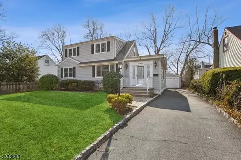 25 Miele Pl, Summit, NJ 07901