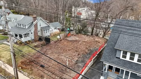 18 Old Short Hills Rd, Millburn Twp, NJ 07041