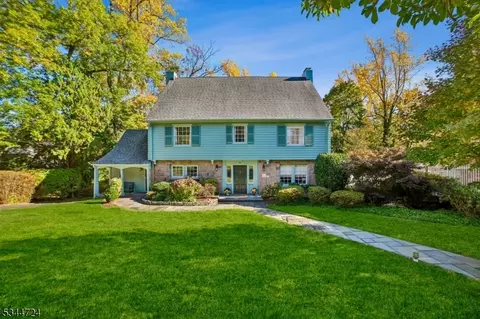 52 Sagamore Rd, Maplewood, NJ 07040