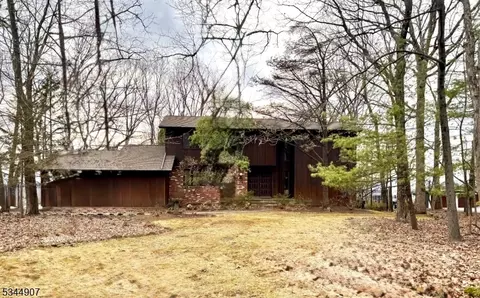 870 Sunset Rdg, Bridgewater, NJ 08807