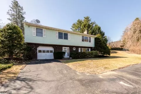 11 Orbit Rd, West Milford, NJ 07480