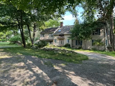 5 Faith Ann Way, Sparta, NJ 07871
