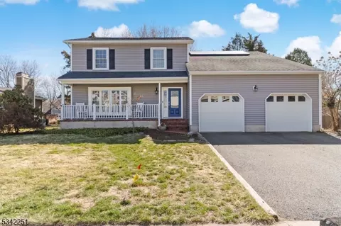 68 Buckland Dr, Hillsborough, NJ 08844