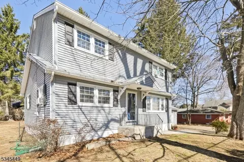 15 Beaver Ave, West Milford, NJ 07480