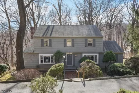 18 Butterworth Dr, Morristown, NJ 07960