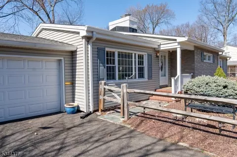 713 Mountain Ave, Bound Brook, NJ 08805