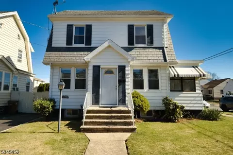517 W Curtis St, Linden, NJ 07036