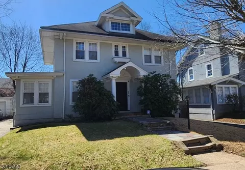 40 Weequahic Ave, Newark, NJ 07112