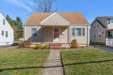 225 Harris Ave, Middlesex, NJ 08846