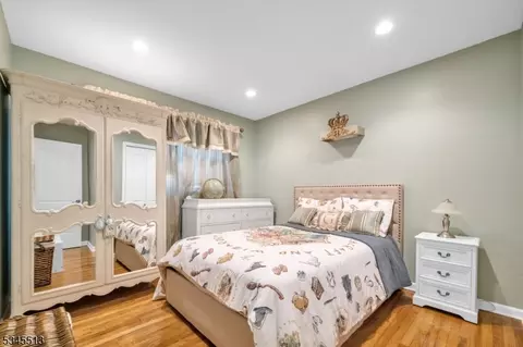 40 Monterey Dr, Wayne, NJ 07470 photo 20