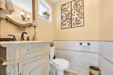 40 Monterey Dr, Wayne, NJ 07470 photo 15