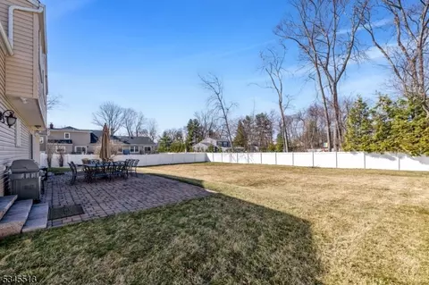 40 Monterey Dr, Wayne, NJ 07470 photo 27
