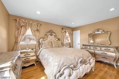 40 Monterey Dr, Wayne, NJ 07470 photo 22