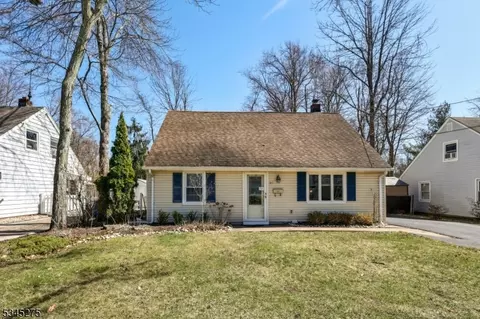 37 Hunterdon Rd, West Orange, NJ 07052