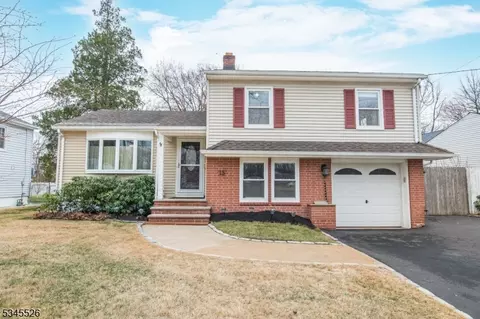 15 Sherwood Rd, Kenilworth, NJ 07033