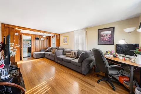 813 Monroe Ave, Plainfield, NJ 07063 photo 4