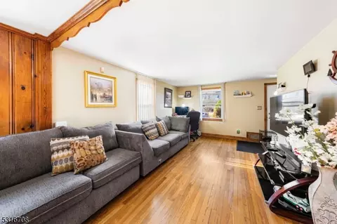 813 Monroe Ave, Plainfield, NJ 07063 photo 5