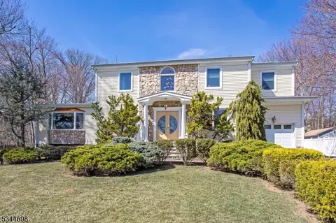 10 Kitchell Pl, Whippany, NJ 07981