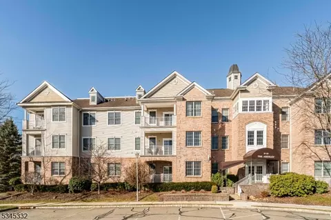 52 Ridgeview Ln #52, Mount Arlington, NJ 07856