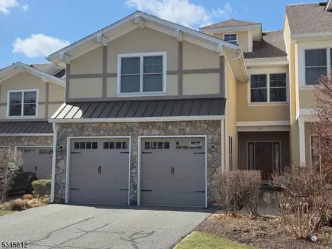 11 Park Pl, Mountain Lakes, NJ 07046
