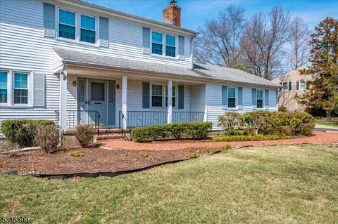 31 Riverview Ter, Hillsborough, NJ 08844