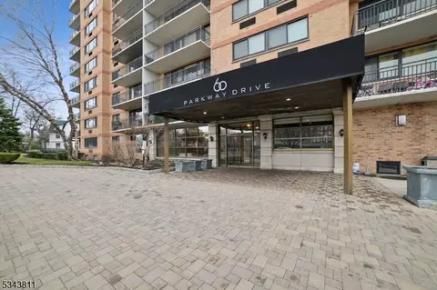 60 Parkway Dr #10F, East Orange, NJ 07017
