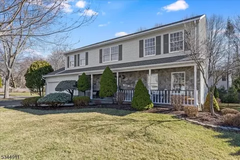 332 Evergreen St, Hillsdale, NJ 07642
